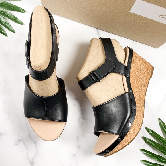 annadel clover wedge sandal
